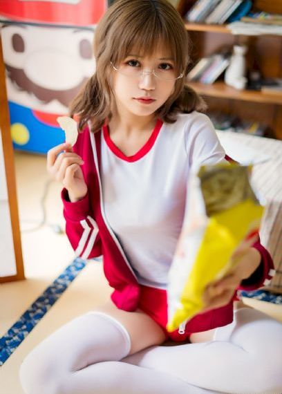 外宿朋友的女人
