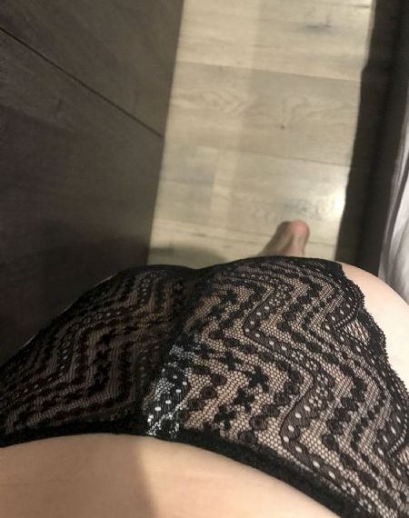 阶梯下的伯爵夫人