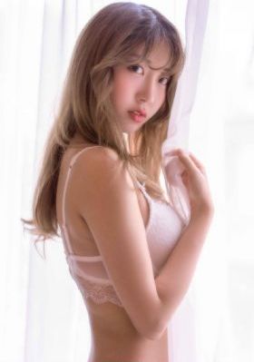 可疑的美容院在线