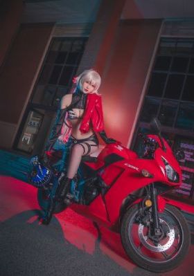 梦比优斯奥特曼